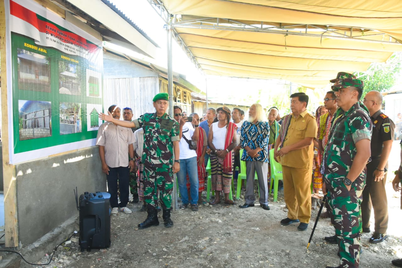 Danrem 161 Wira Sakti Dan Pemkab Kupang Tinjau RTLH Program Praja