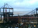 Tempat Wisata Pantai Warna Oesapa Hancur, Fotografer Sepi Pelanggan