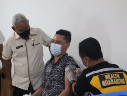 117 Pengungsi Luar Negeri di Kota Kupang Disuntik Vaksin Covid-19