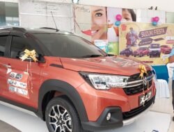 DP Rp35 Juta di Suzuki SBM Kupang, Langsung Bawa Pulang Mobil Suzuki XL7