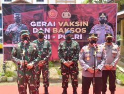 Panglima TNI dan Kapolri Tinjau Vaksinasi Masal di Labuan Bajo