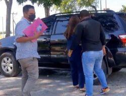 Dikawal Ketat, Istri Tersangka RB Jalani Pemeriksaan Ketiga
