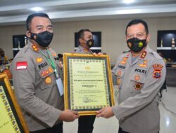 Polres Manggarai Barat Terima Dua Penghargaan dari Kapolda NTT