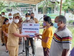 Pemkot Kupang Salurkan Dana Stimulan bagi Warga Terdampak Seroja