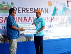 Peduli Warga Nagekeo, Bank NTT Sumbang Satu Unit Mobil Tanki Air