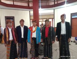Sambut HUT ke-77 RI Warga Manggarai Gelar Pementasan Caci