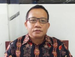 Minta Uang dari Masyarakat, Camat Langke Rembong Dituntut Minta Maaf