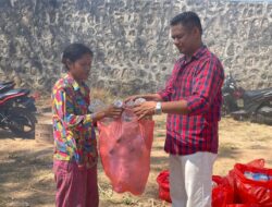 Semarak Panca Windu Unwira Diisi dengan Jalan Santai dan Gerakan Pungut Sampah