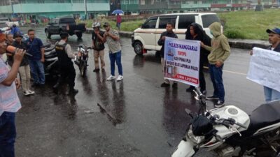 LPPDM Gelar Demo Minta Kepala PLN Ruteng Dicopot