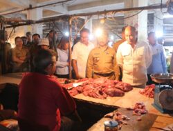 Tinjau Pasar Naikoten, Gubernur NTT Janji Tertibkan Pedagang Daging