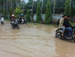 ‘Wisata’ Kolam Banjir di Sepanjang Jl. Claret Matani, Kabupaten Kupang