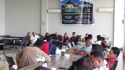 Gaji Belum Dibayar, Karyawan Hotel Sasando Buat Aksi Protes