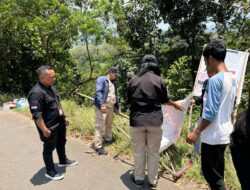 Imbauan Tak Diindahkan, Bawaslu Manggarai Tertibkan APK di 12 Kecamatan