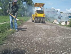 CV Tiga Putra Ruteng Akhirnya Perbaiki Jalan yang Rusak