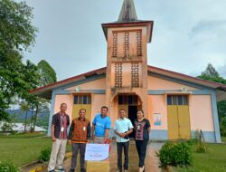 Paroki Rejeng Dapat Kado Natal dari Bank NTT Ruteng