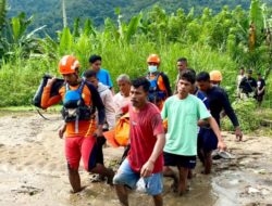 Terseret Arus Sungai, Pria di NTT Dievakuasi Dalam Kondisi Meninggal Dunia