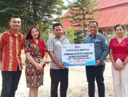 Bank NTT Ruteng Jawab Kebutuhan Umat di Wilayah Paroki Nanu