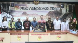 Andriko Noto Susanto Selaku Pemegang Saham Pengendali Pimpin RUPS LB Bank NTT