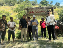 PN Labuan Bajo Eksekusi Putusan Perkara Tanah di Pulau Seraya, Fransisco Bessi: Ini Mahkota Pengadilan!