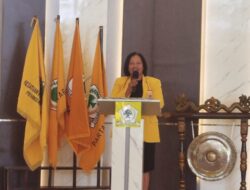 Sekretaris DPD Partai Golkar NTT Buka Talkshow Perempuan NTT Terlindungi dari Ancaman Negatif Media Digital