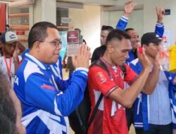 Dukung Langsung Persebata Lembata, Gubernur Melki dan Ahmad Yohan Hadir di Stadion Sultan Agung