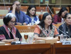 Proses Hukum Eks Kapolres Ngada Mandek, Asti Laka Lena dan APPA NTT Datangi DPR RI