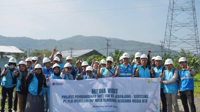 Media Visit, PLN UIP Nusra Ajak Wartawan NTB Tinjau Pembangunan SUTT 150 KV Jeranjang-Sekotong. (Foto: Dok. PLN)