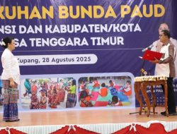 Gubernur Melki Kukuhkan Mindriyati Astiningsih Jadi Bunda PAUD NTT