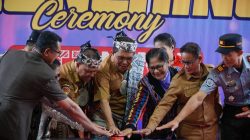 Gubernur Melki Resmikan NTT Mart di TTS, Langkah Baru Kemandirian Ekonomi Daerah