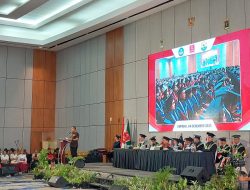 Gubernur NTT Ajak Wisudawan UCB Kembangkan Potensi Desa dan Tekan Defisit Perdagangan