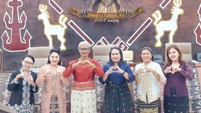 Emi Nomleni: Perempuan Tangguh Tidak Hanya Bertahan, Tapi Harus Mampu Bertumbuh