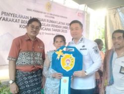 Wali Kota Kupang Serahkan Bantuan 30 Unit Rumah Layak Huni untuk Masyarakat Berpenghasilan Rendah