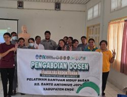 Dosen UMI Edukasi Adab dan Latih Penanganan Darurat Medis Lewat Program Pengabdian